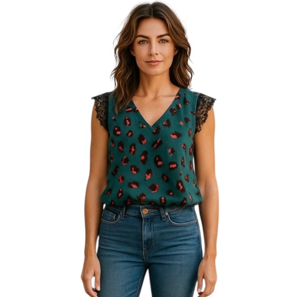 NWT Emerald Leopard Top with Lace Sleeves Size L